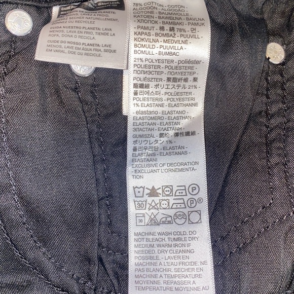 NWT Levi’s Black High Waisted Flare Leg Denim Jeans, Size 33/32 - Picture 11 of 12